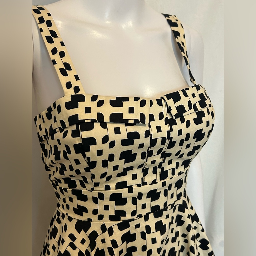 Retro Mod Sz M Black & Cream Geometric Print A Line Dress Pinup Vintage Inspired - Picture 3 of 8